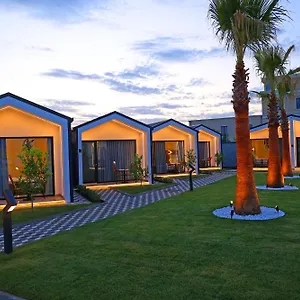 https://villas-palma-airport.albaniahotels.net